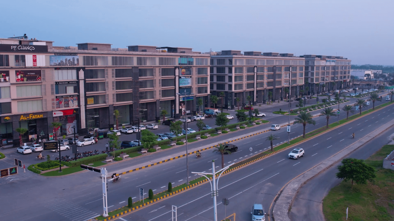 That’s what DHA Phase 6 offers. Located in the heart of Lahore