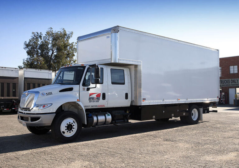 box truck with sleepar